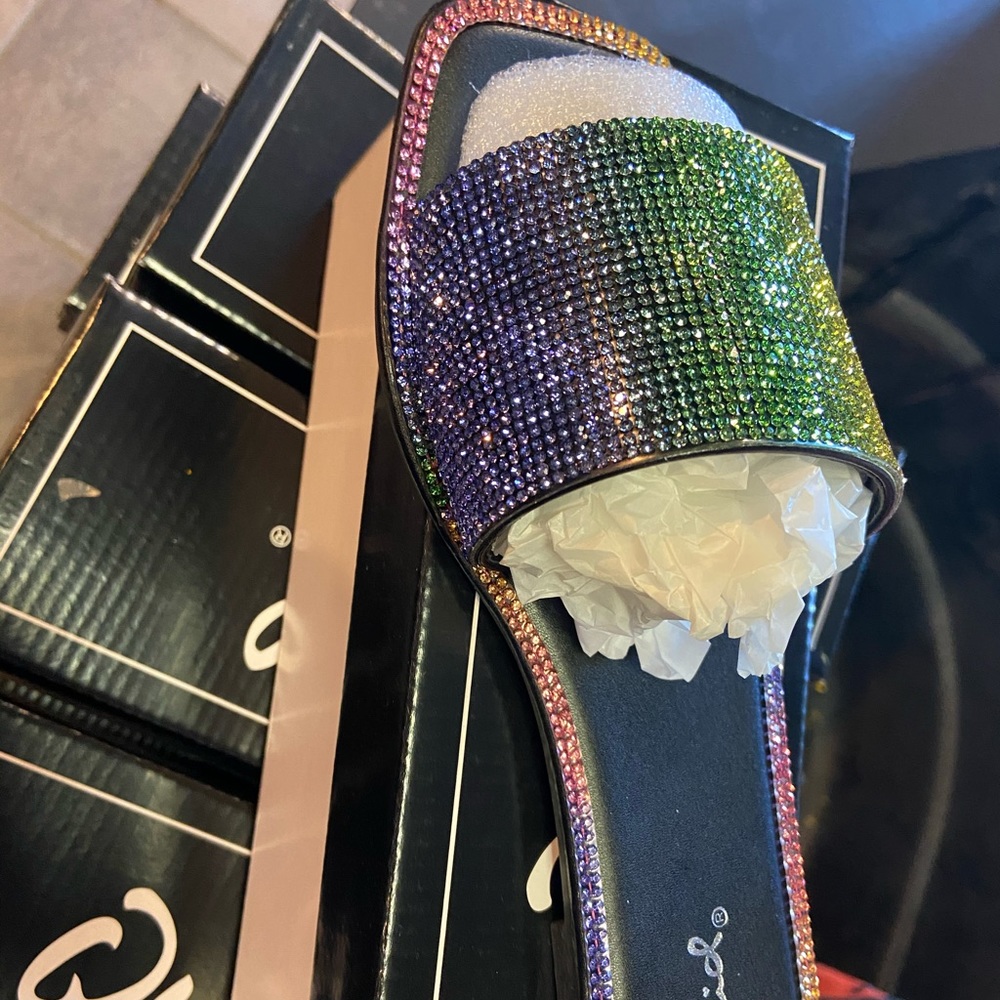 Rainbow Sandals - Picture 5 of 7